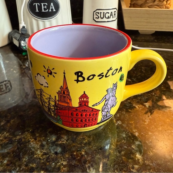 Boston Heart Design Yellow Mug - Picture 4 of 5